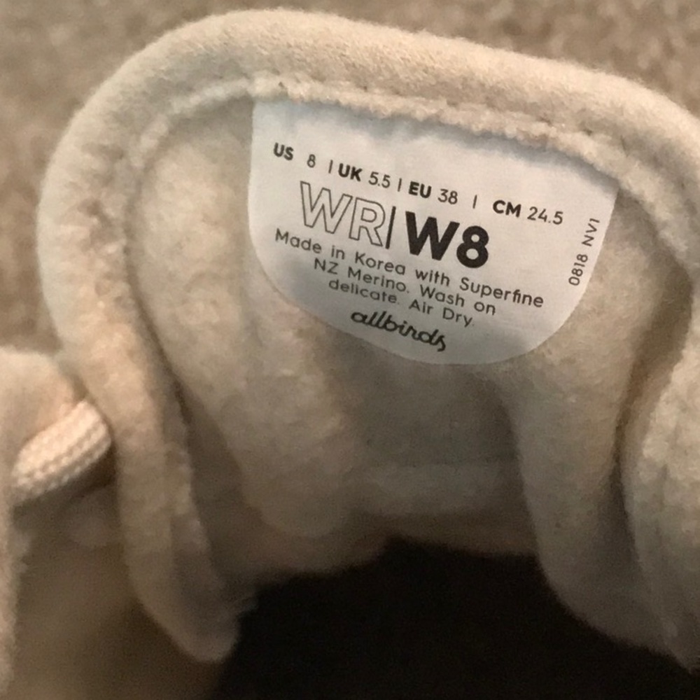 Preowned Womens ALLBIRDS white wool runner sneakers - women’s 8 - Picture 6 of 6